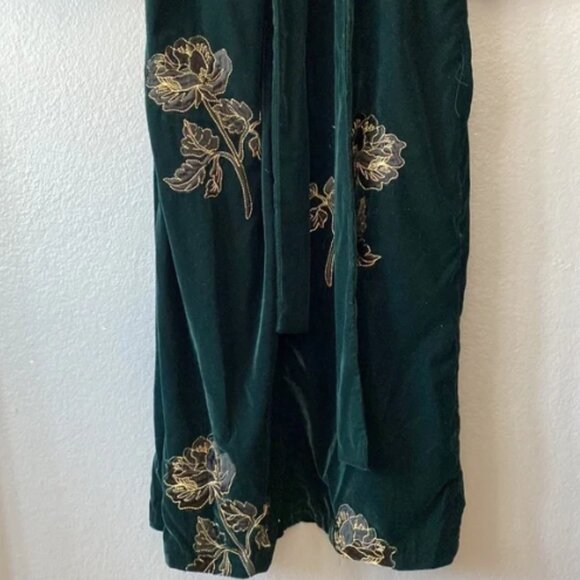 Zara Black Long Sleeve Dress with Gold Floral Embroidery - Picture 5 of 12